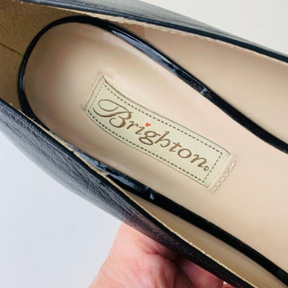 Brighton Black Leather Pointed Toe Pumps Kitten Heels Gold Trim Size 7.5 - Picture 10 of 15